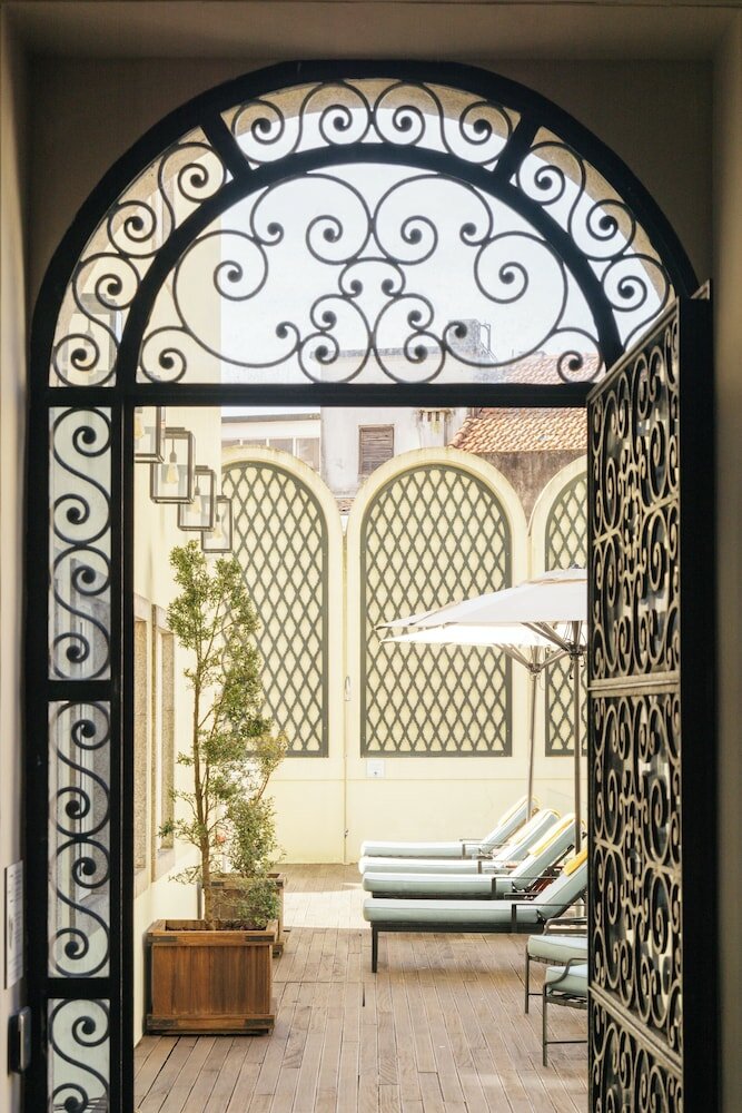 Фото Small Luxury Hotels of the World - Hospes Infante Sagres Porto