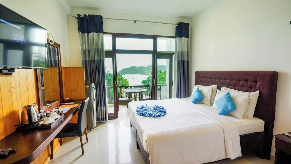 Фото Randiya Sea View Hotel