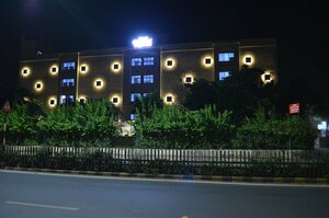 Гостиница Hotel Ashray Inn Express