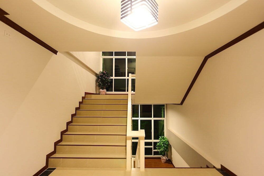 Фото Breeze Hill Hotel