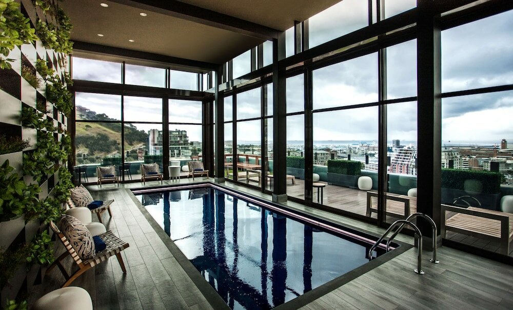 Фото SunSquare Cape Town City Bowl Hotel