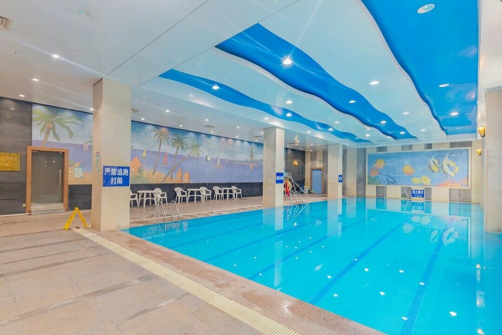 Фото Jiangmen Gladden Hotel