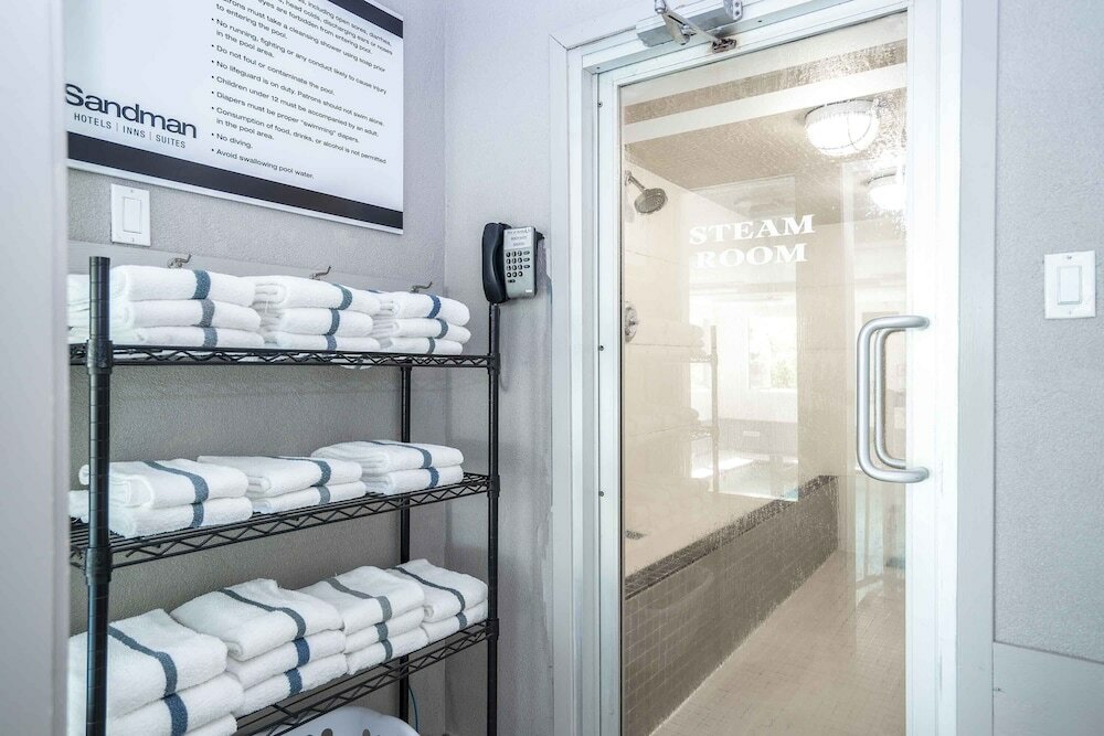 Фото Sandman Hotel & Suites Prince George