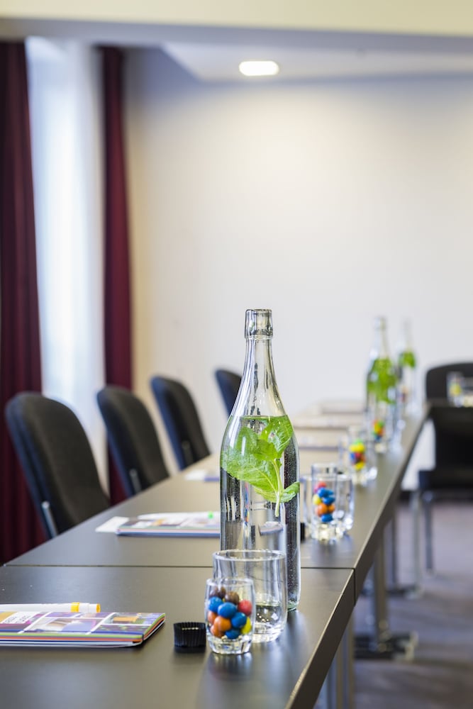 Фото Park Inn by Radisson Leuven