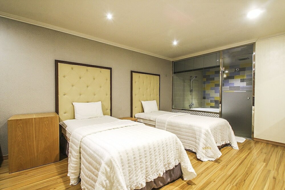 Фото Central Hotel