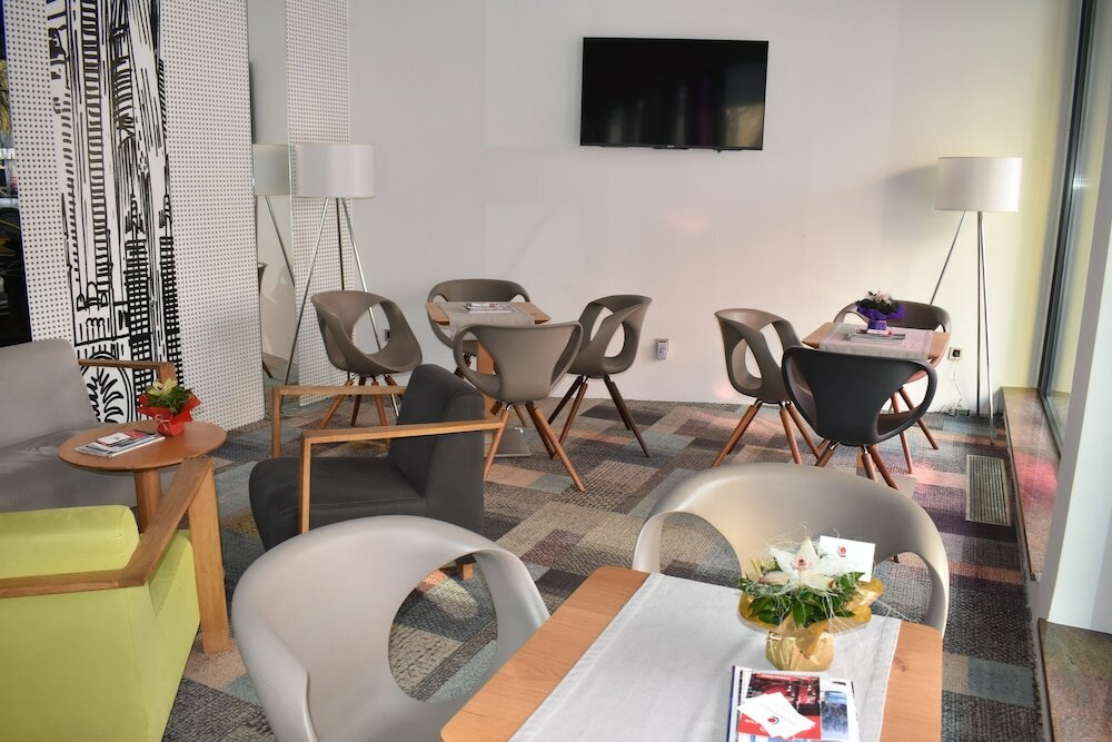 Фото Hotel Cosmopolit