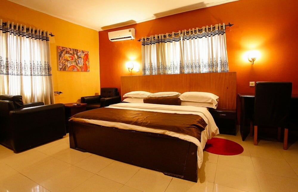 Фото отеля 2