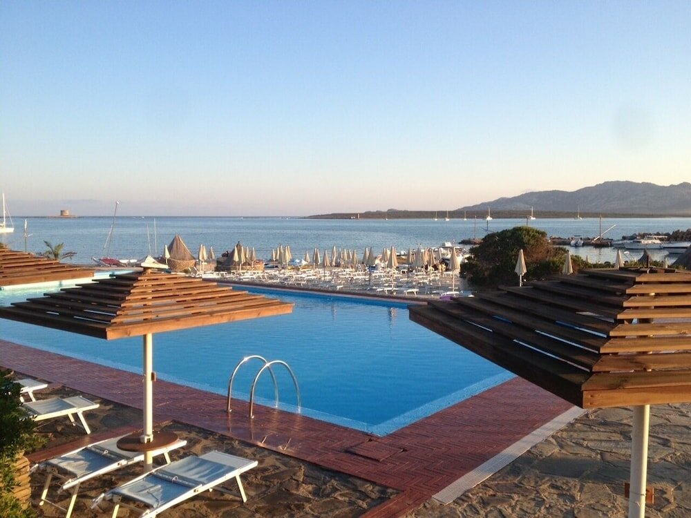 Фото Cala Rosa Club Hotel