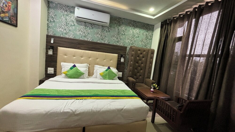 Фото Treebo Trend Roshan House