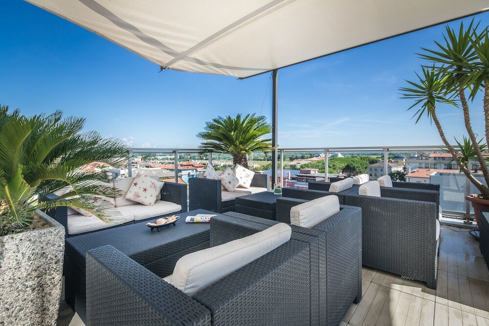 Фото Hotel Karinzia