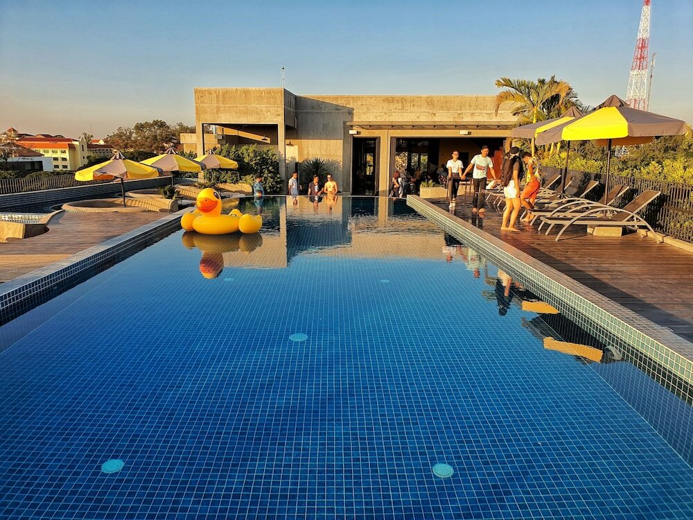 Фото The Twizt Lifestyle Hostel