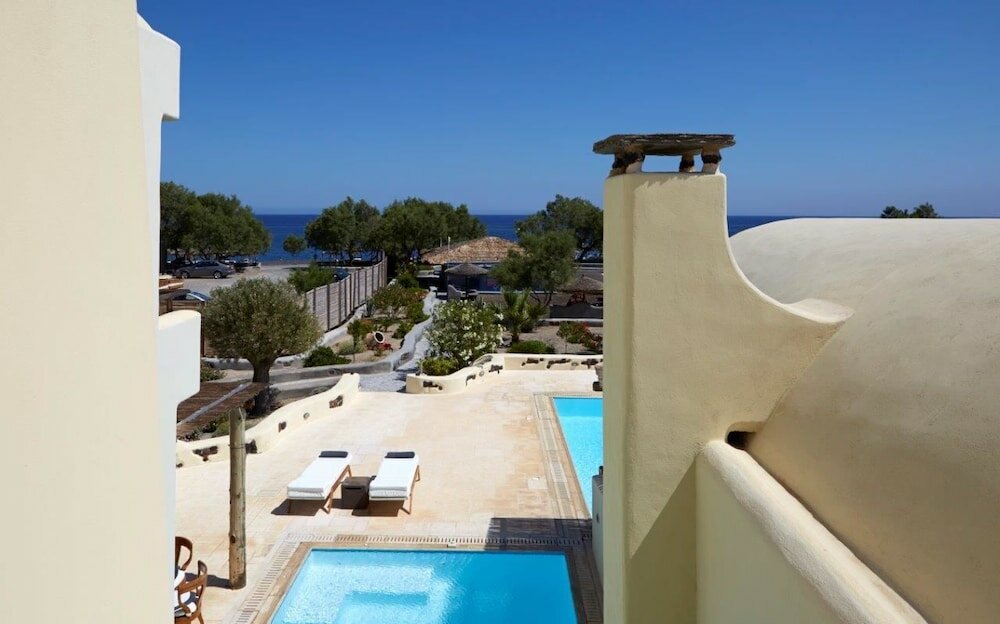 Фото Black Rose Suites