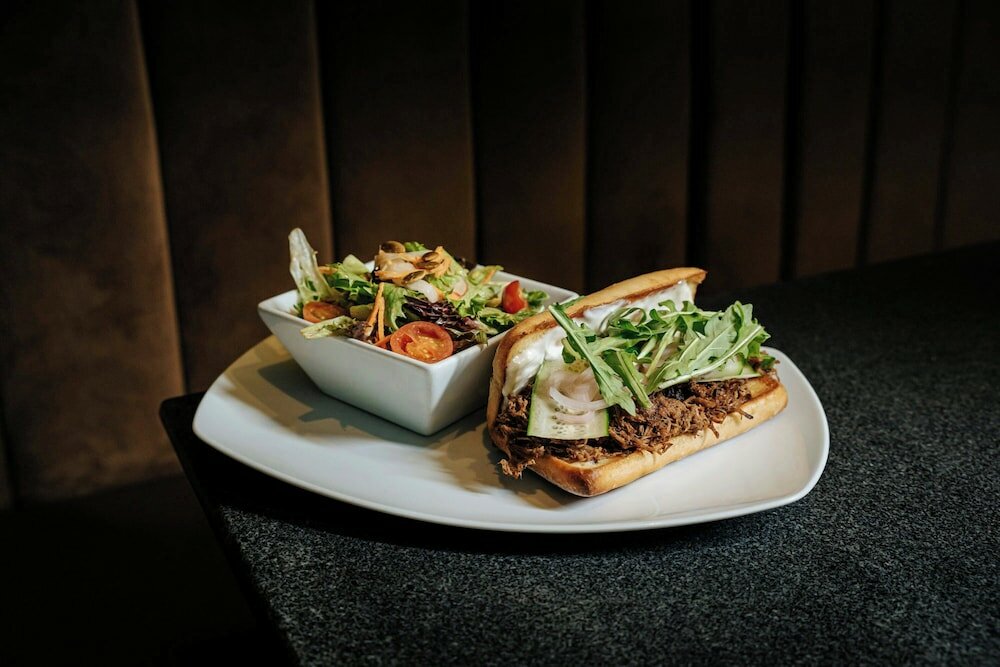 Фото The Westin Wall Centre, Vancouver Airport