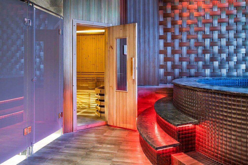 Фото Grand Dafam Surabaya