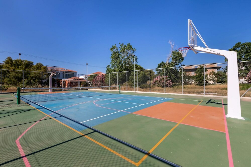 Фото White Olive Premium Laganas