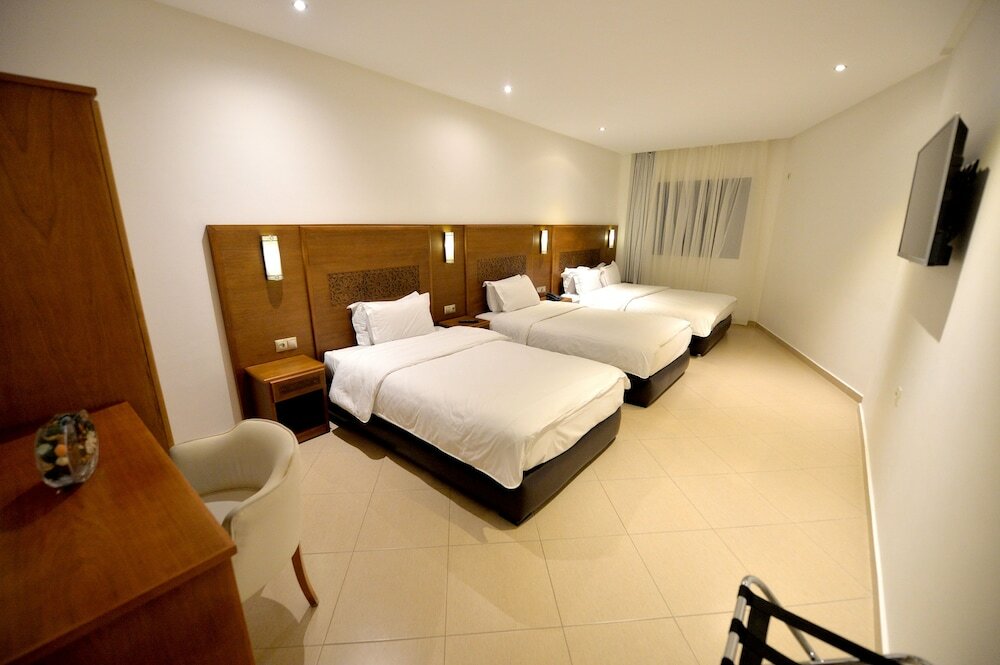 Фото Hotel El Djenina