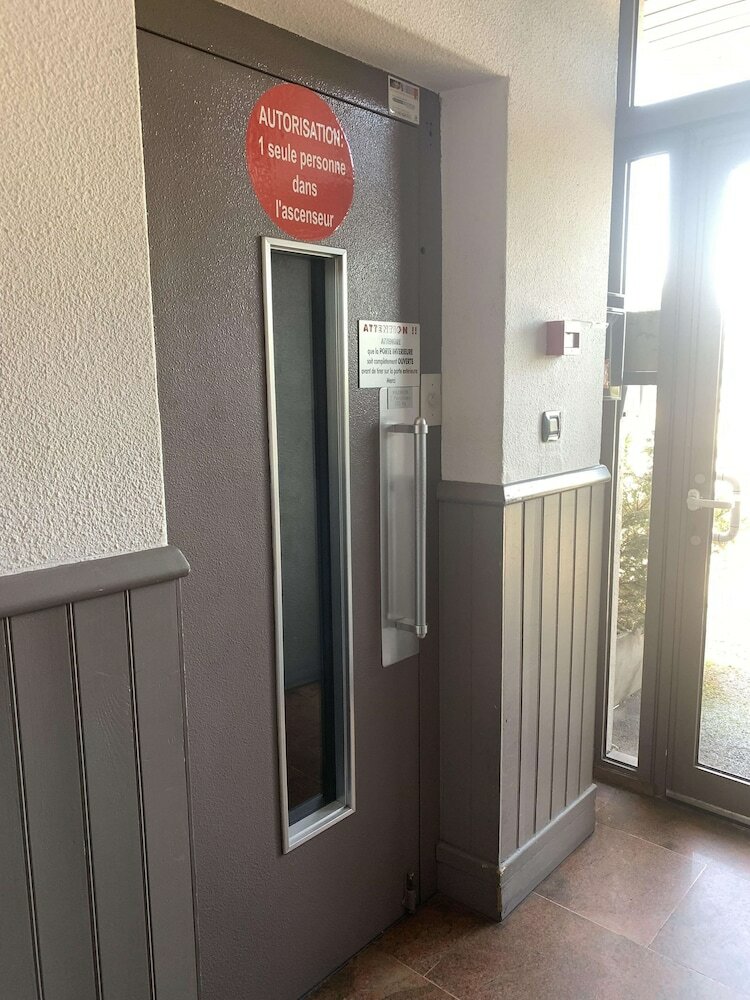 Фото Hotel Kyriad Rodez