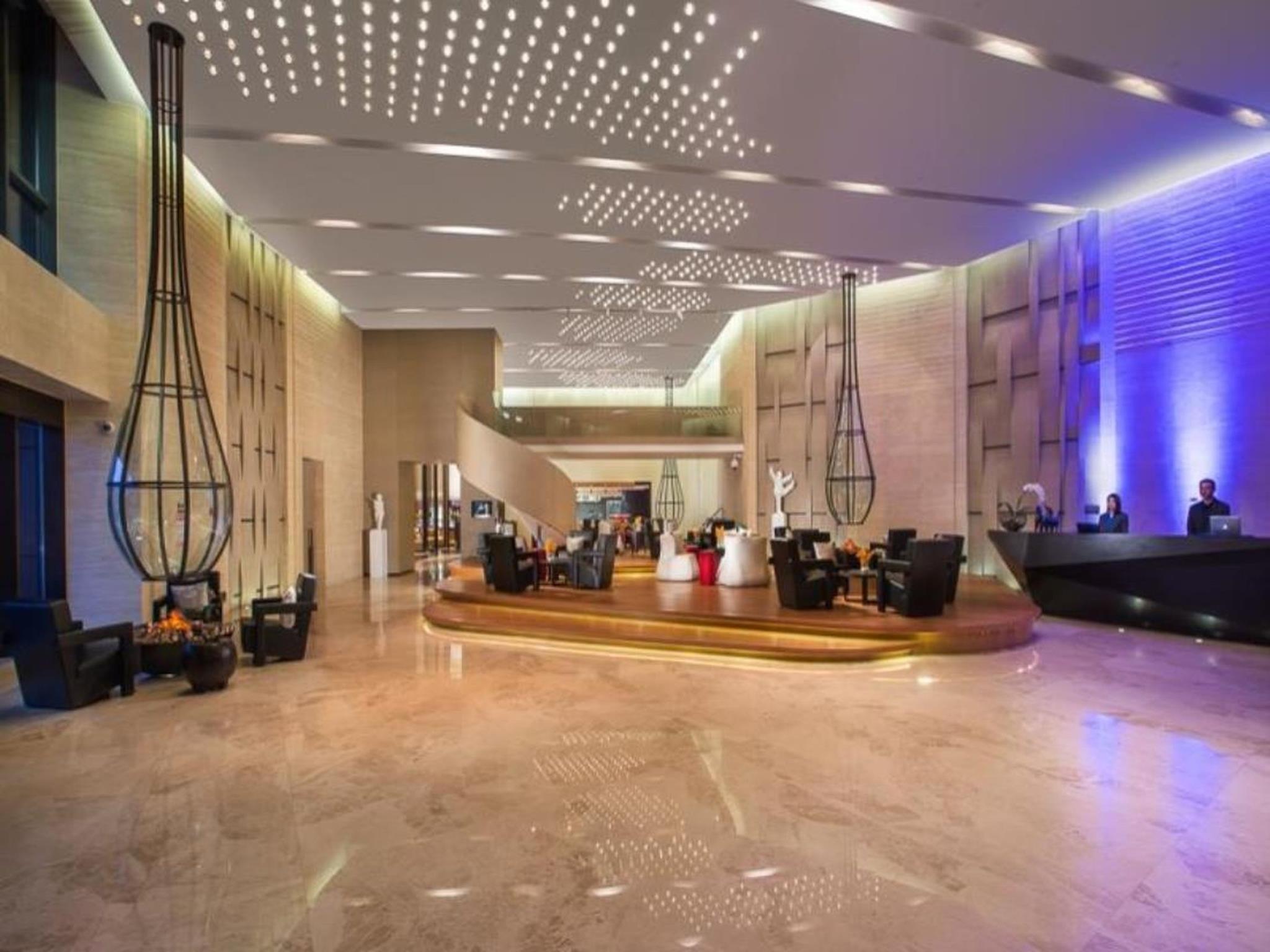 Фото Himalayas Qingdao Hotel