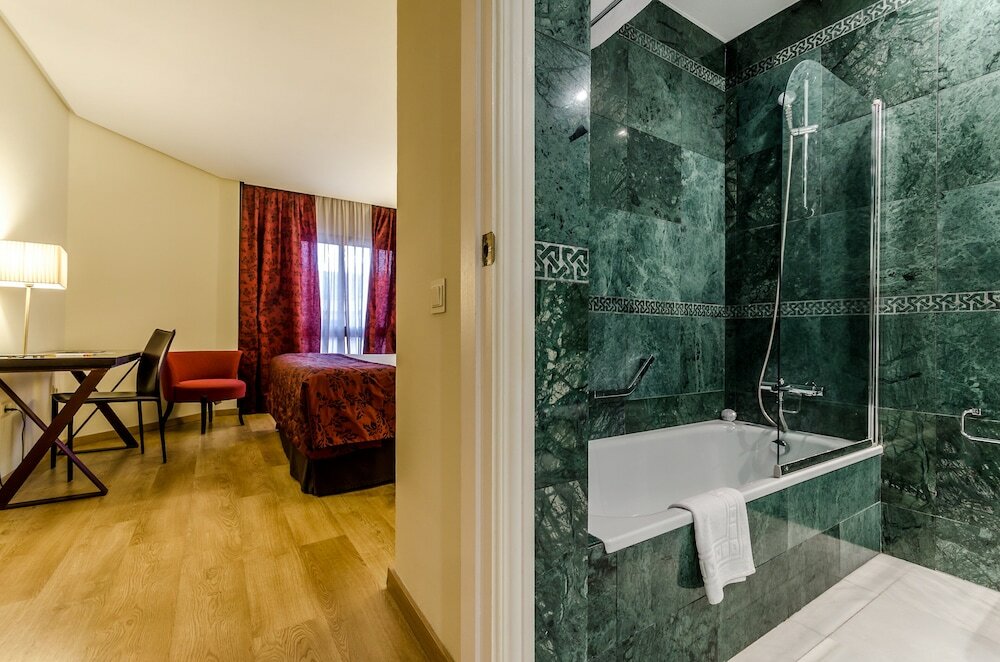 Фото Hotel Exe Guadalete