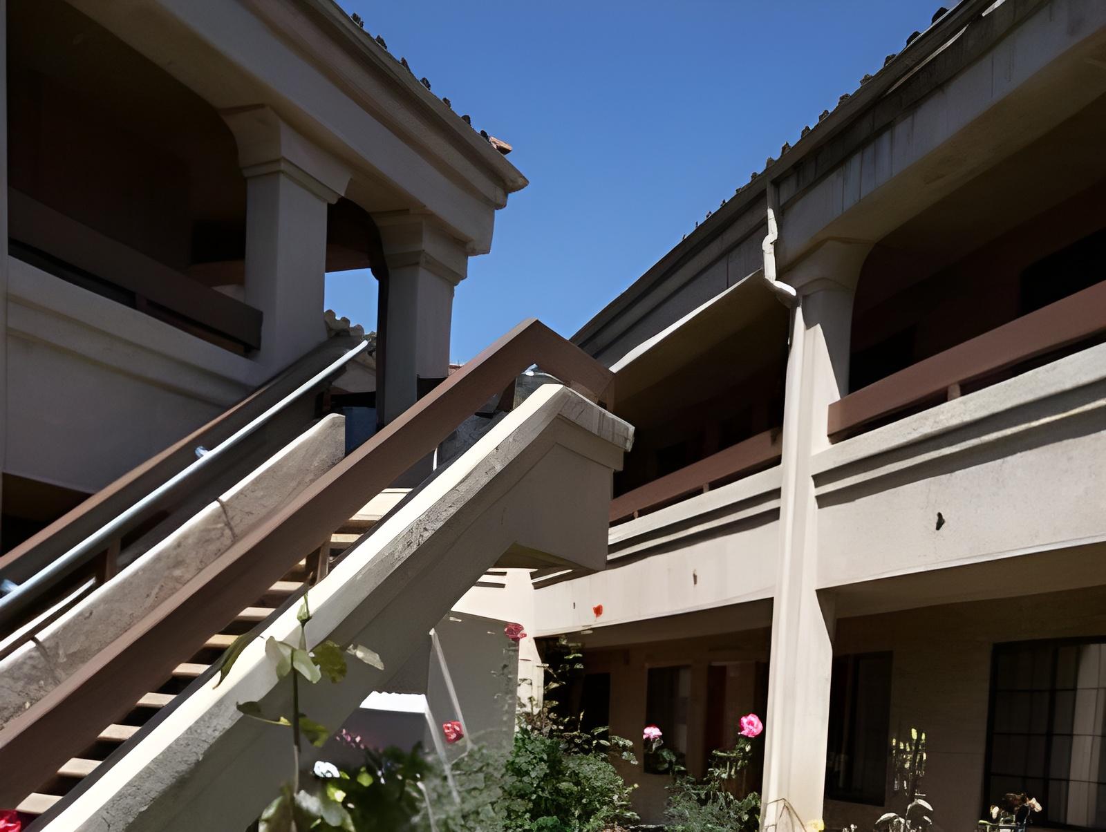 Фото Premier Inns Thousand Oaks