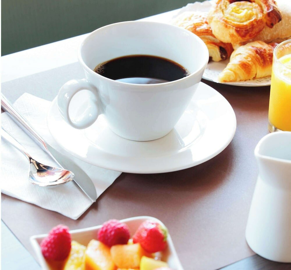 Фото Novotel Narbonne Sud