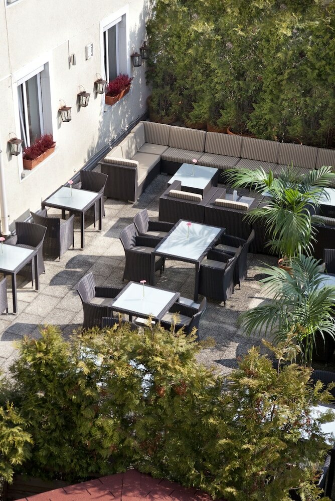 Фото Stadthotel Freiburg