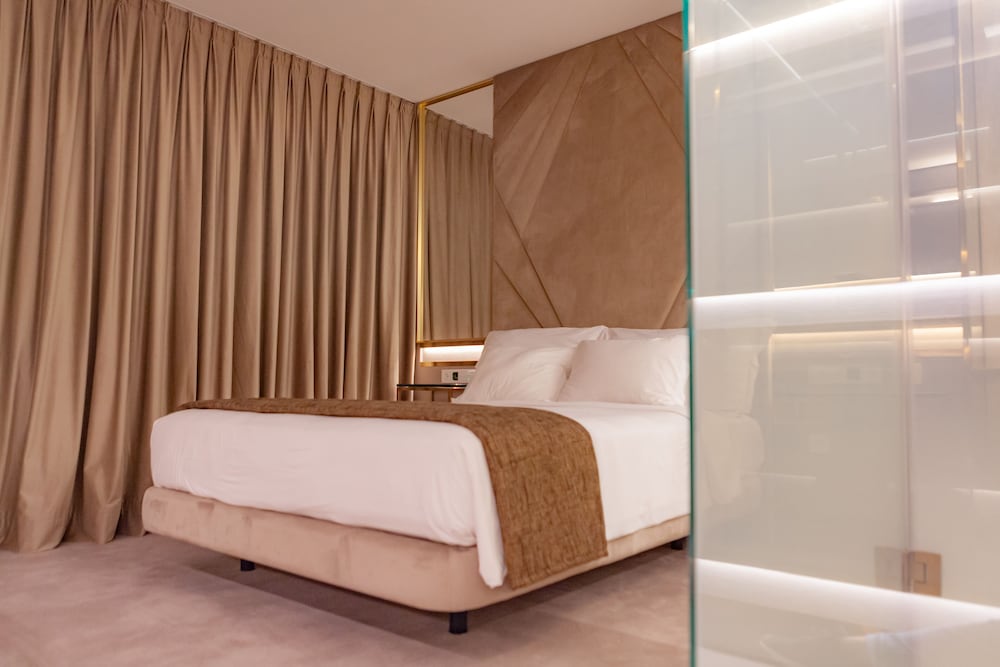 Фото Wine & Books Lisboa Hotel