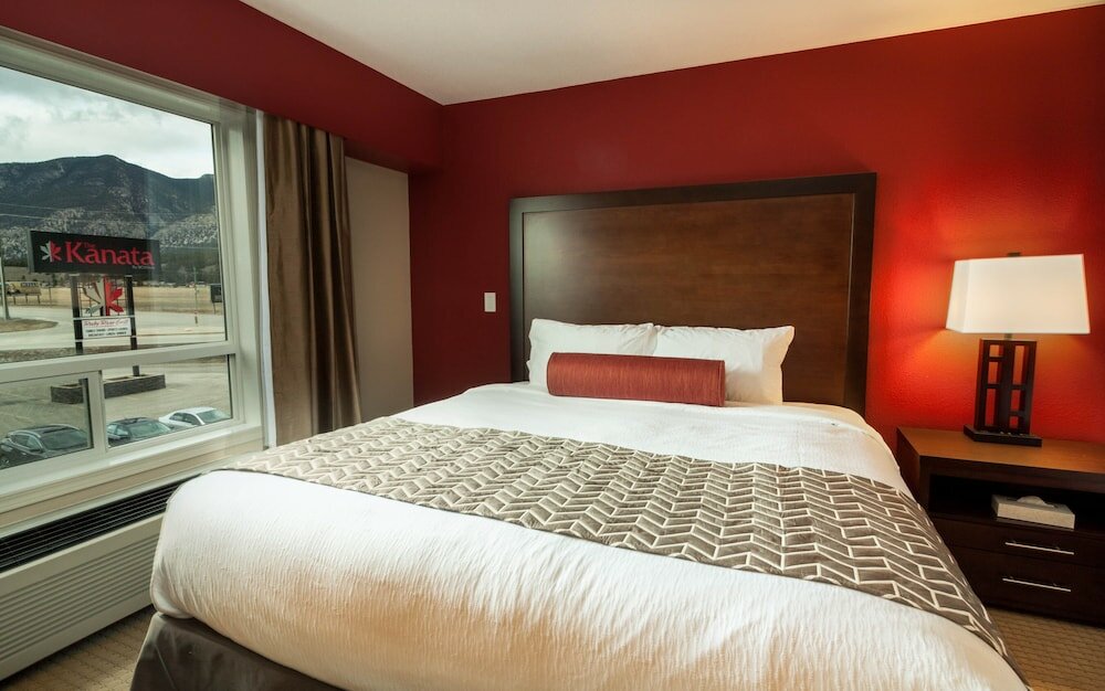 Фото The Kanata by BCMInns Invermere