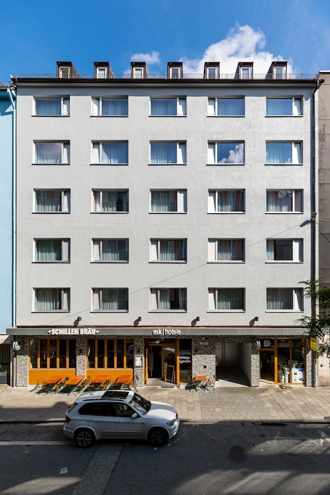 Фото отеля 1