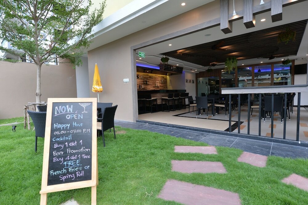 Фото LawinTa Hotel 