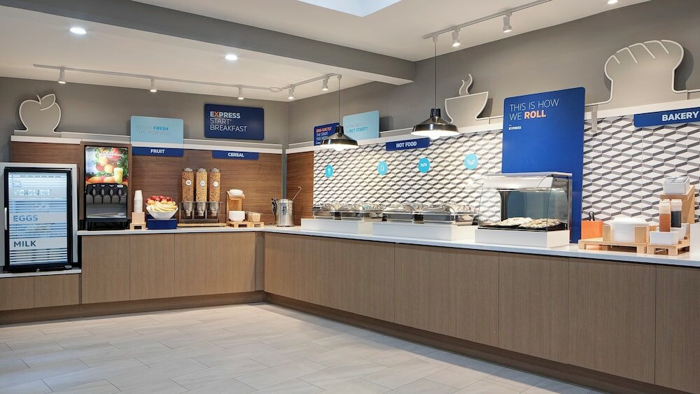 Фото Holiday Inn Dallas Market Center, an Ihg Hotel