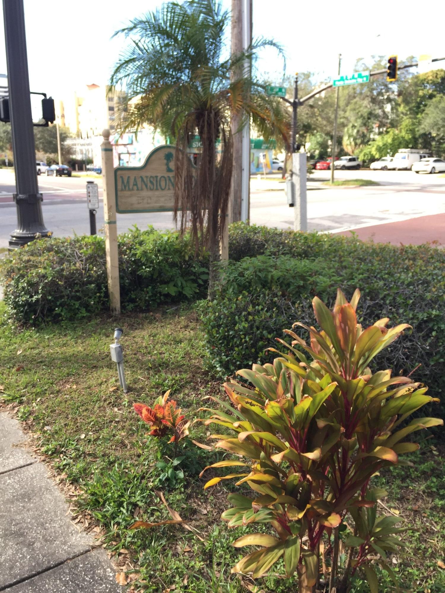 Фото Mansion Inn