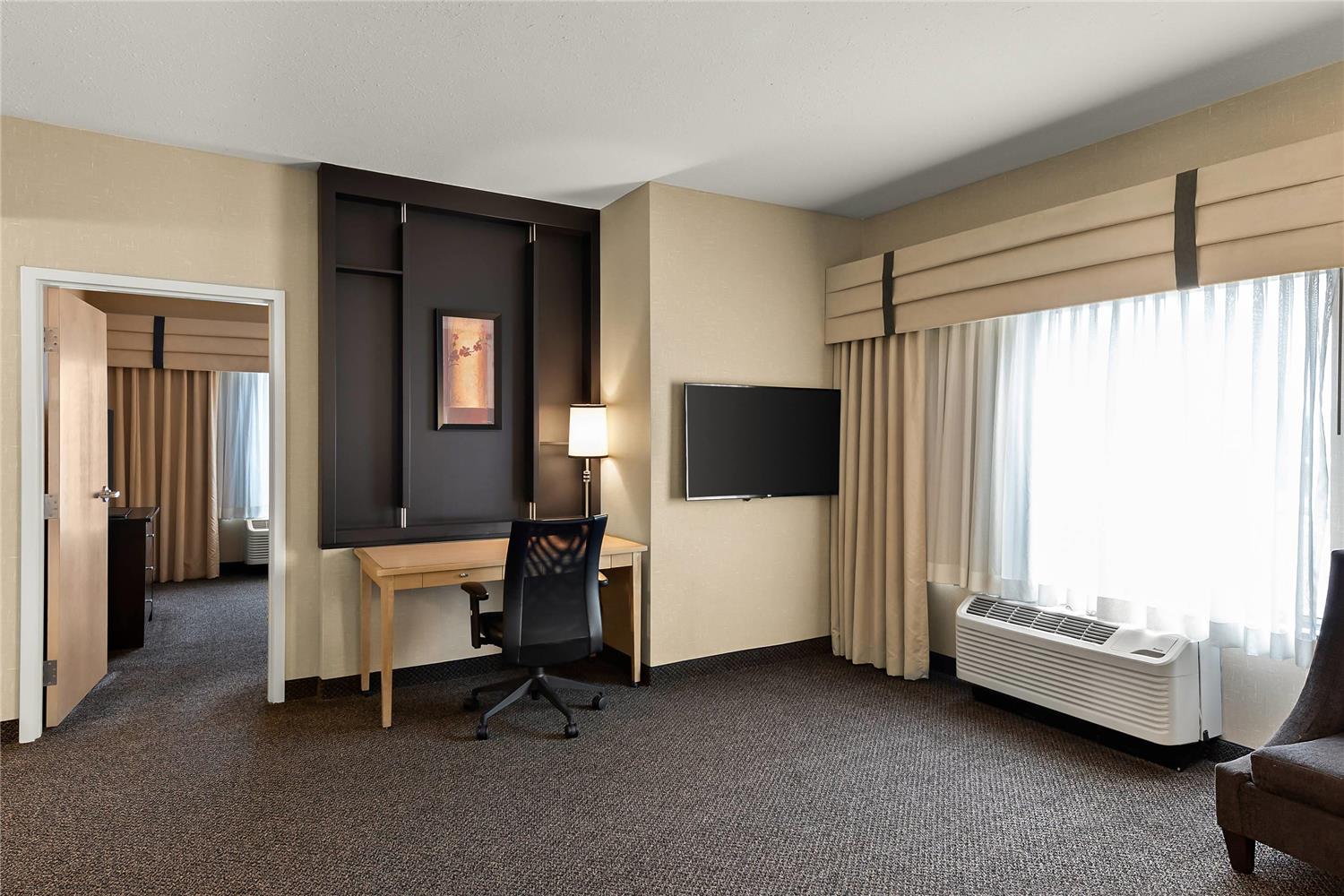 Фото Cambria Hotel Columbus - Polaris