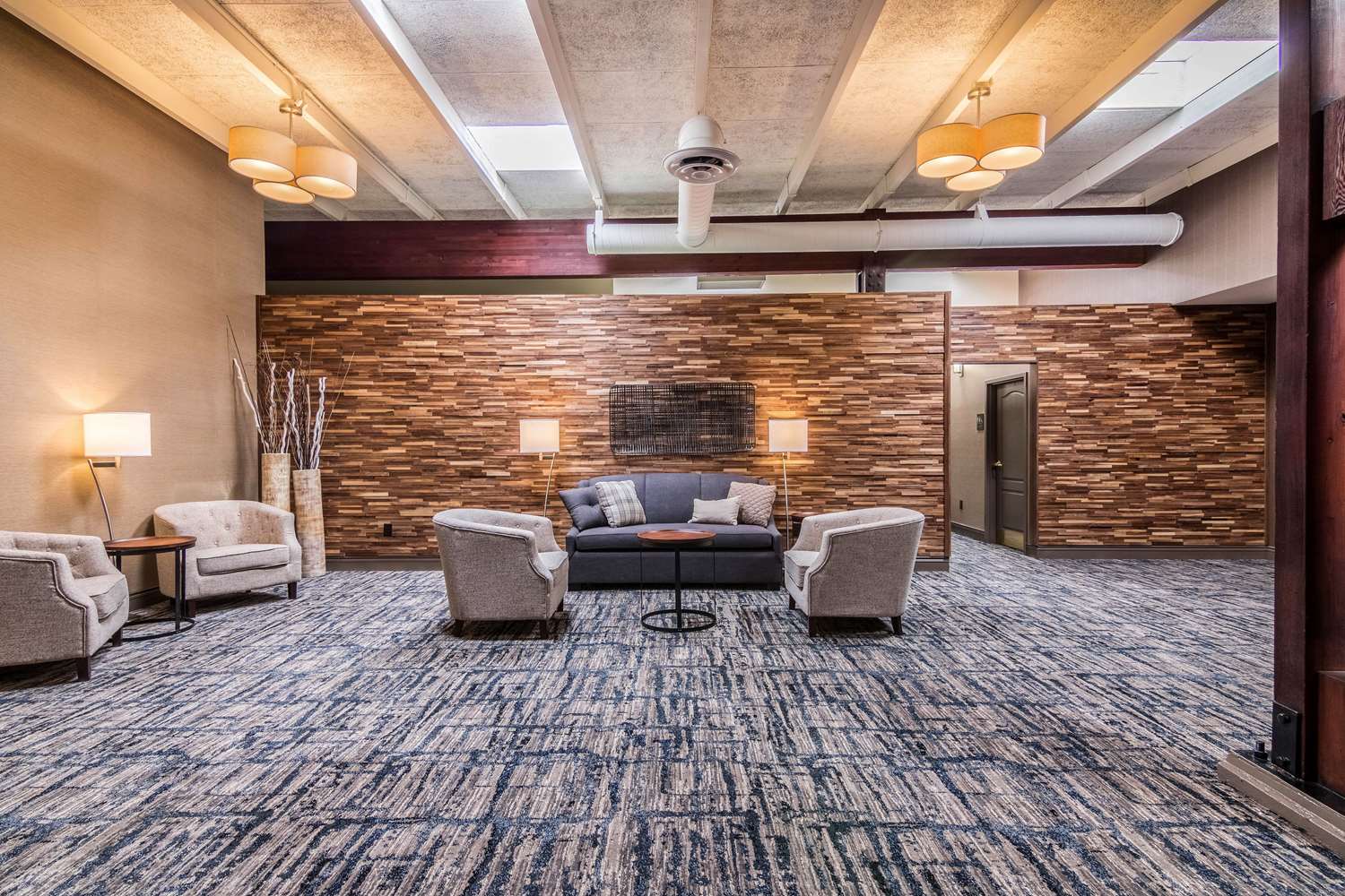 Фото Comfort Inn Plymouth - Minneapolis