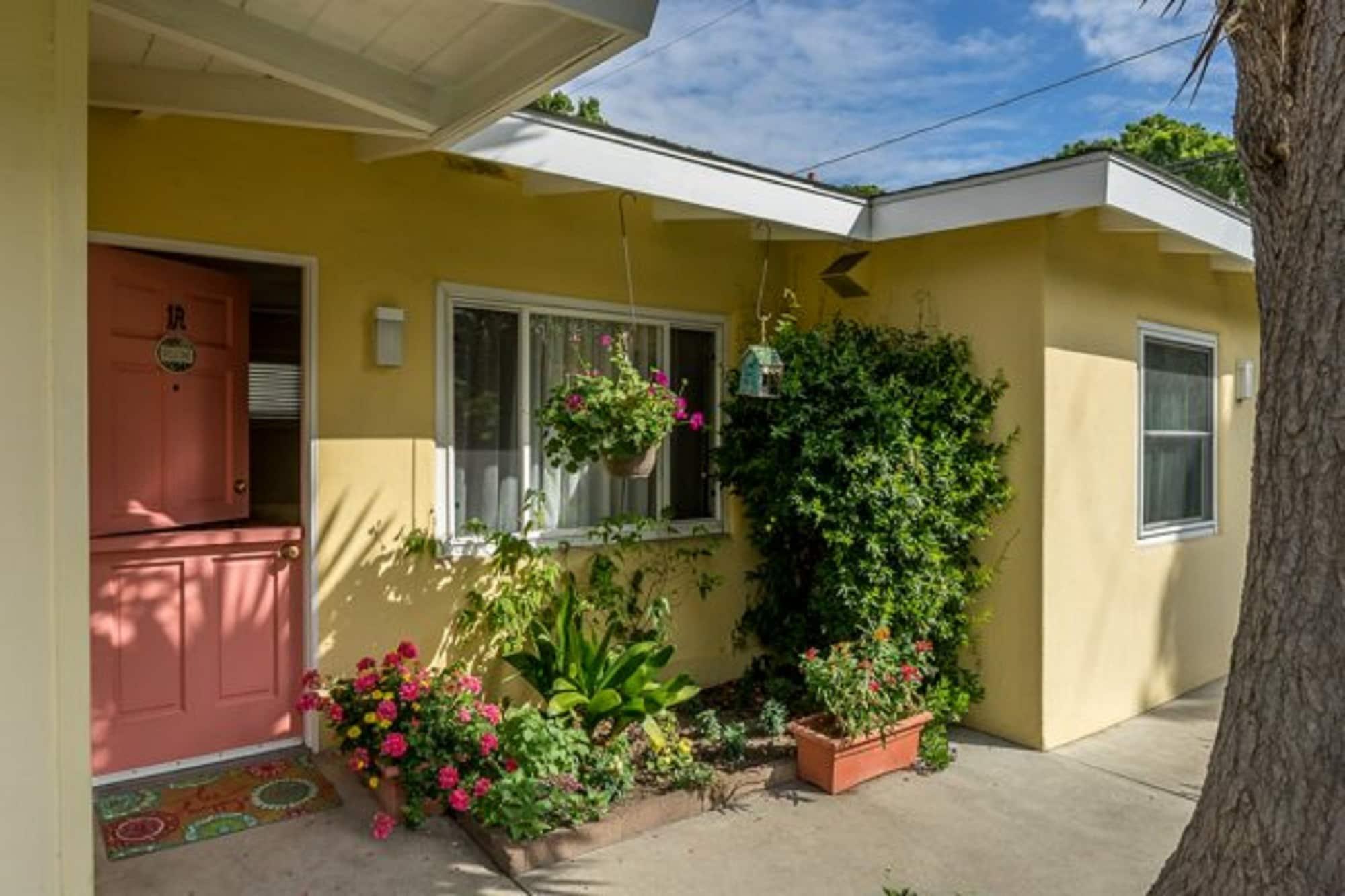 Фото Beach House Inn