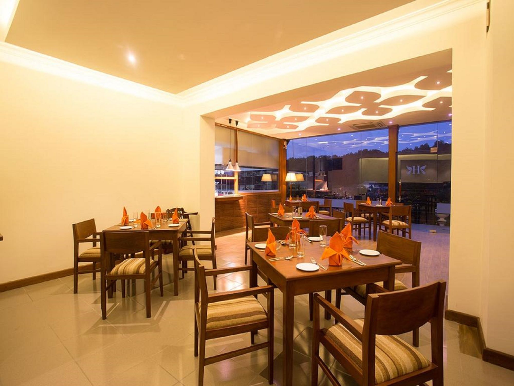 Фото Heaven Seven Kandy