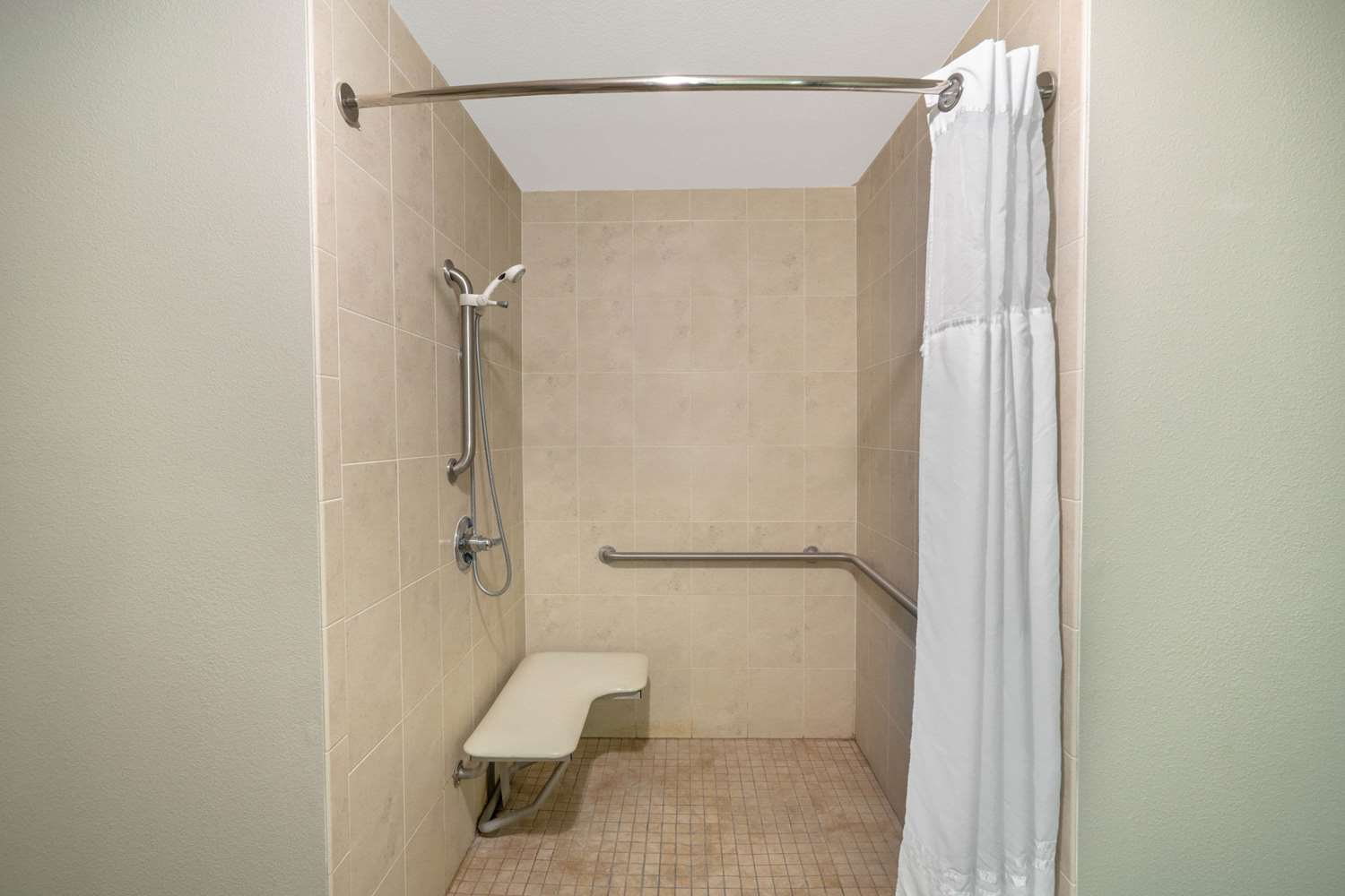 Фото La Quinta Inn & Suites by Wyndham Latham Albany Airport