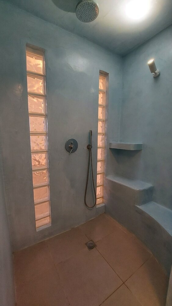 Фото Ambience Suites