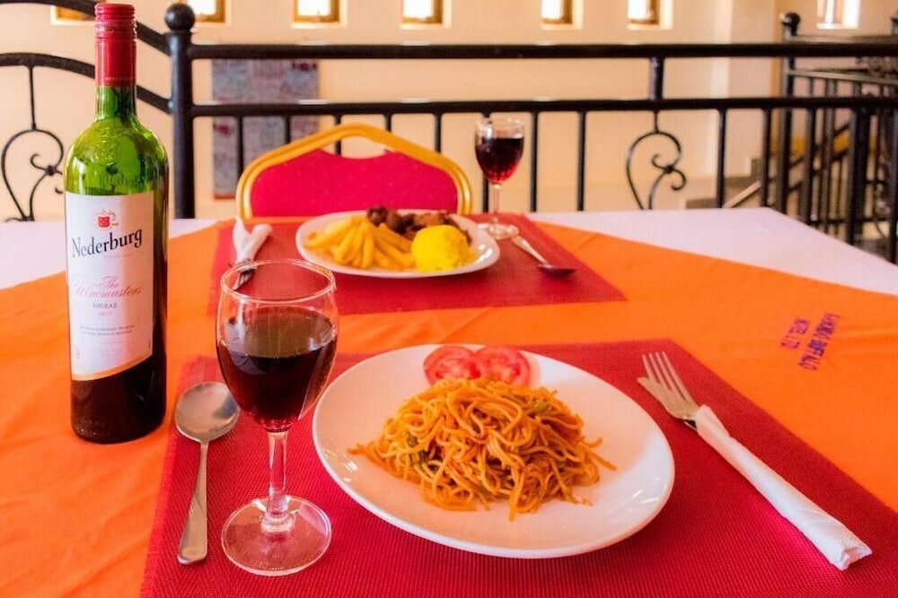 Фото Kahondo Buffalo Hotel