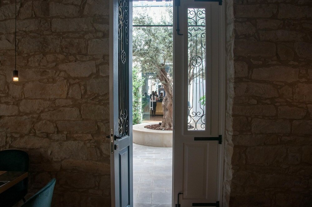 Фото S Paul Hotel