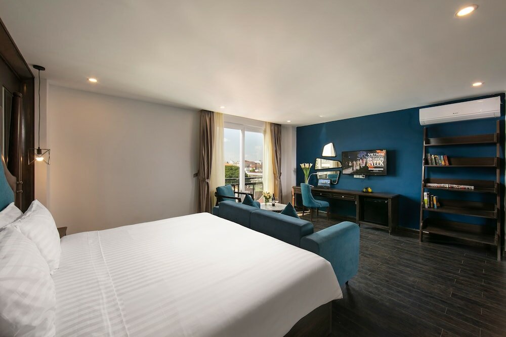 Фото Azalea Parkview Hotel