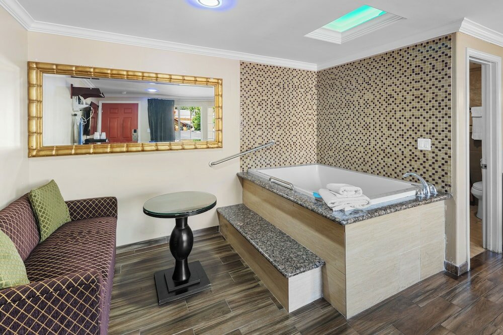 Фото Sky Palm Motel