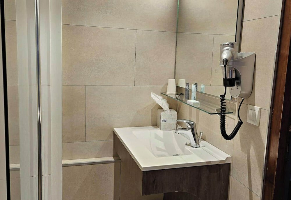 Фото Mont-Blanc Hôtel