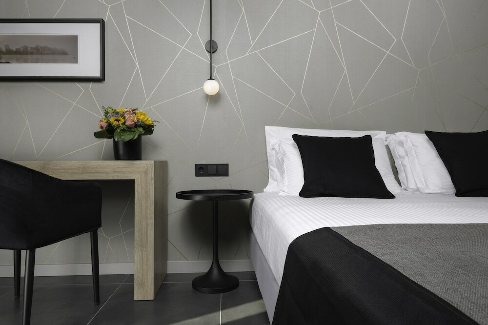 Фото Azur Suites Glyfada