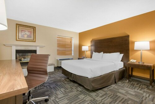 Гостиница Quality Inn & Conference Centre в Ориллии