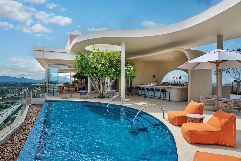 Фото Hilton Garden Inn Rayong