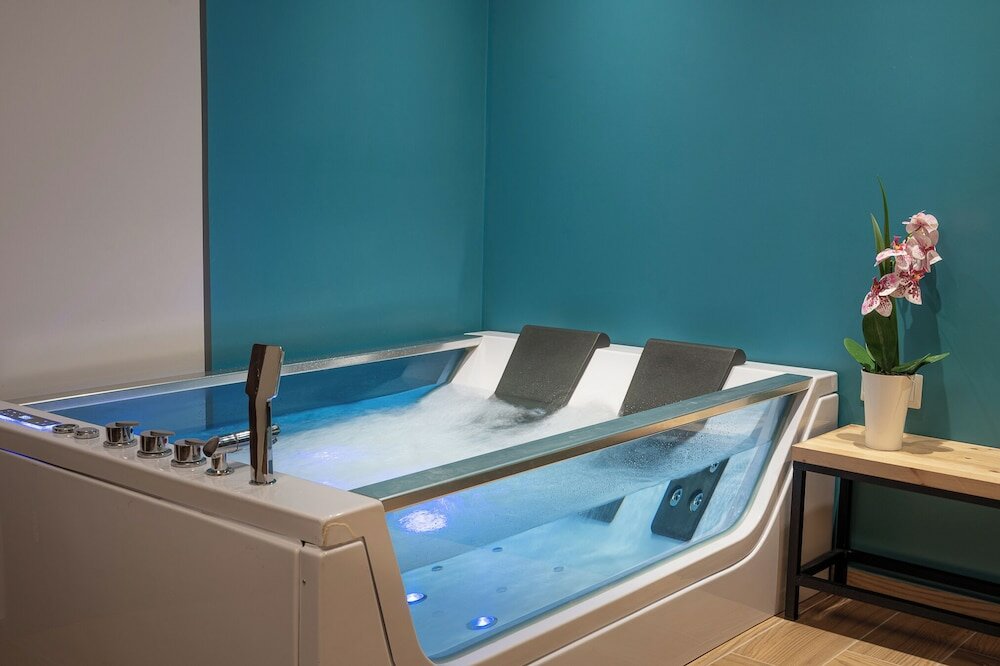 Фото Ira City Hotel