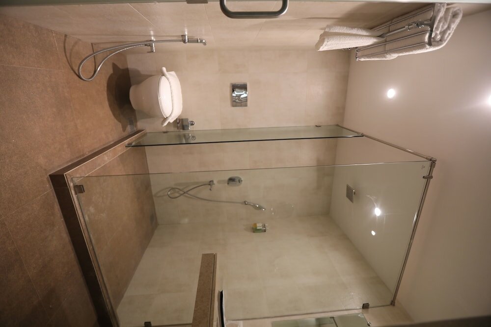 Фото Hotel Cliffton