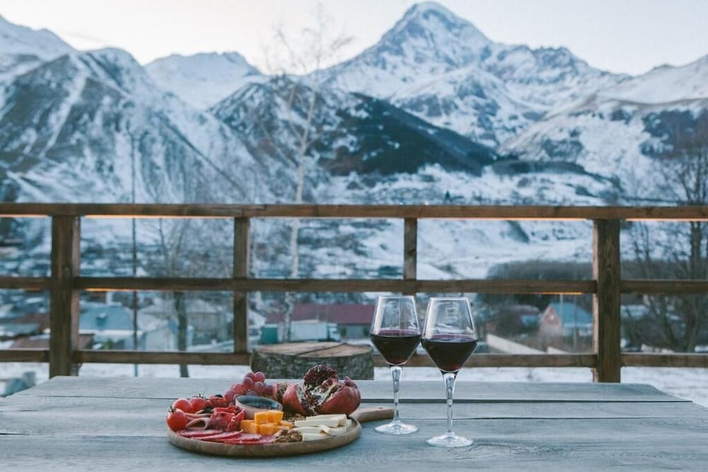 Фото Intourist Kazbegi