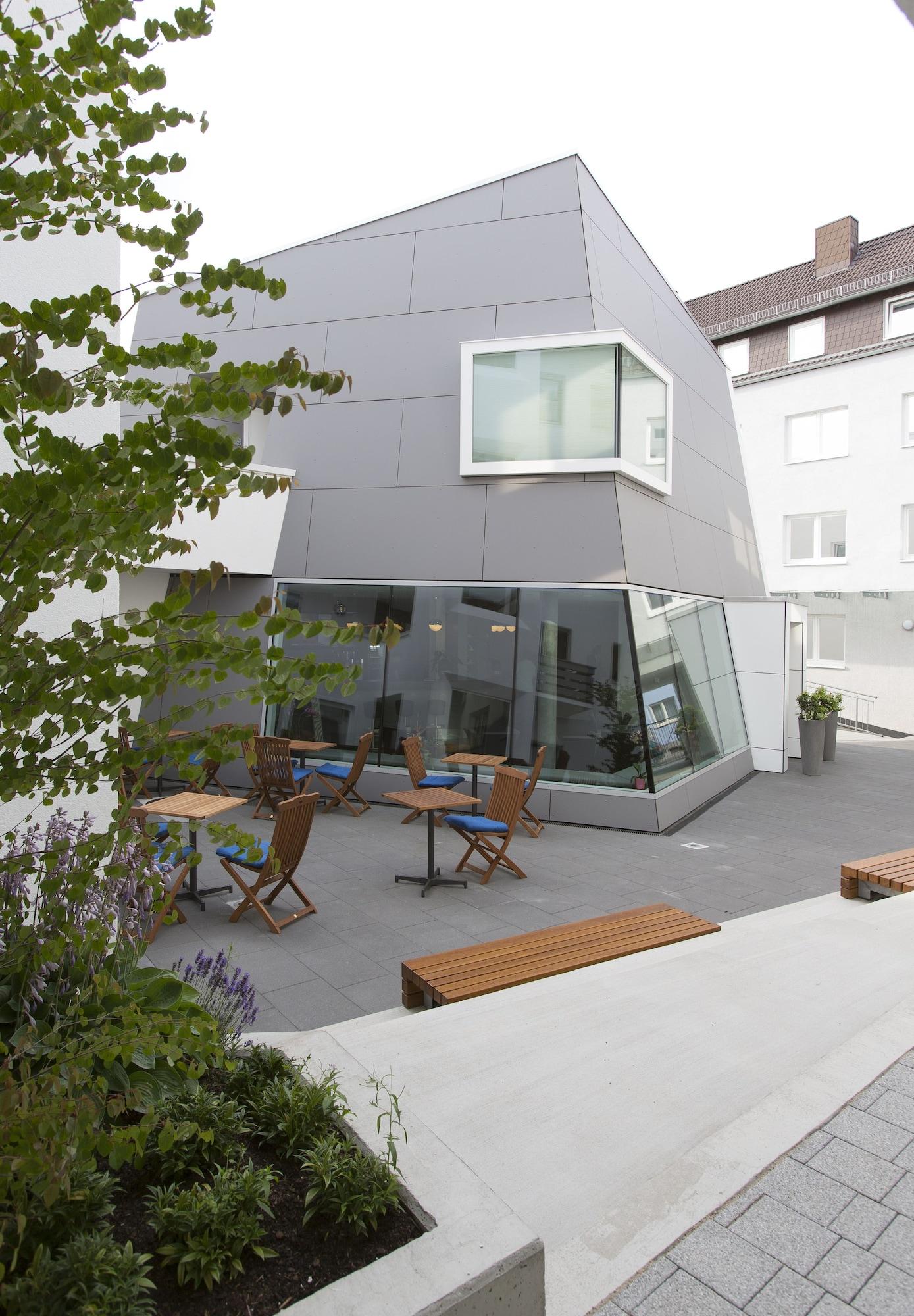 Фото отеля 2